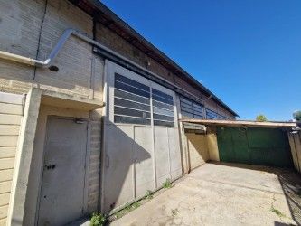 Vente entrepôts 562 m² non divisibles