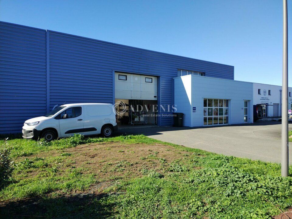 Location local d''activites 590 m² non divisibles