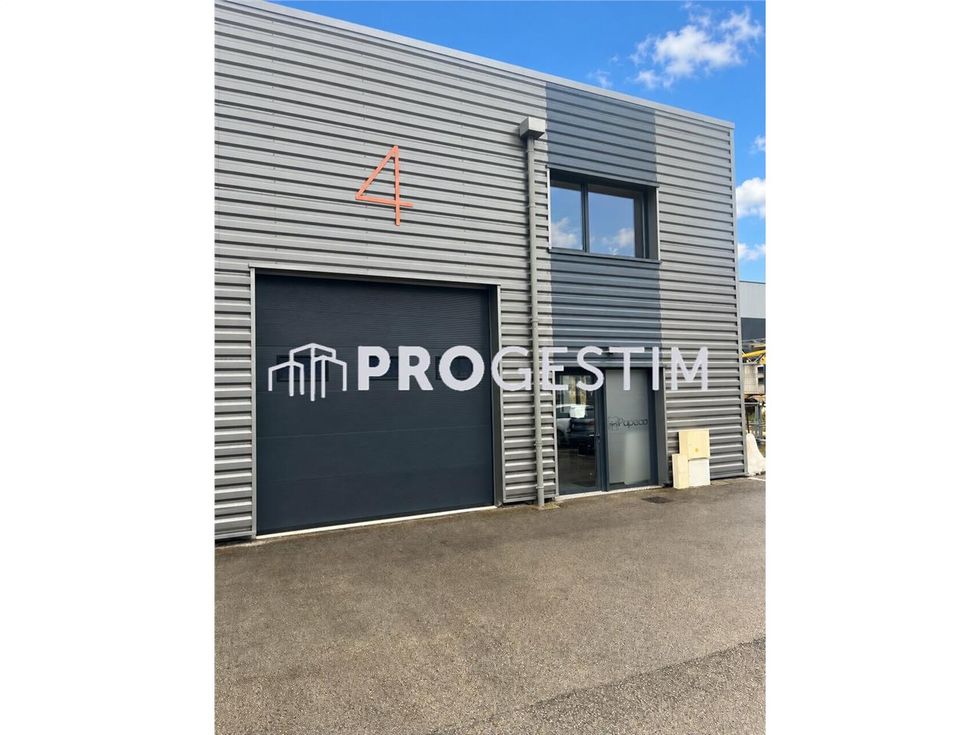 Location local d''activites 165 m² non divisibles