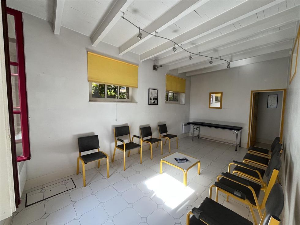 Location local commercial 47 m² à Caussade
