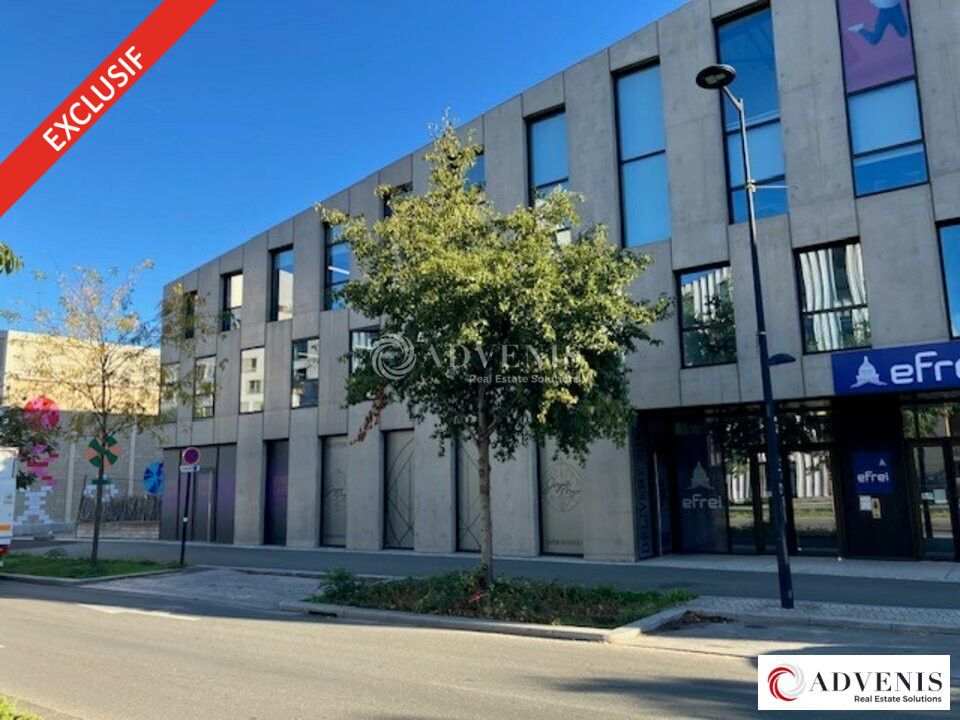 Location local commercial 638 m² divisibles à partir de 258 m²