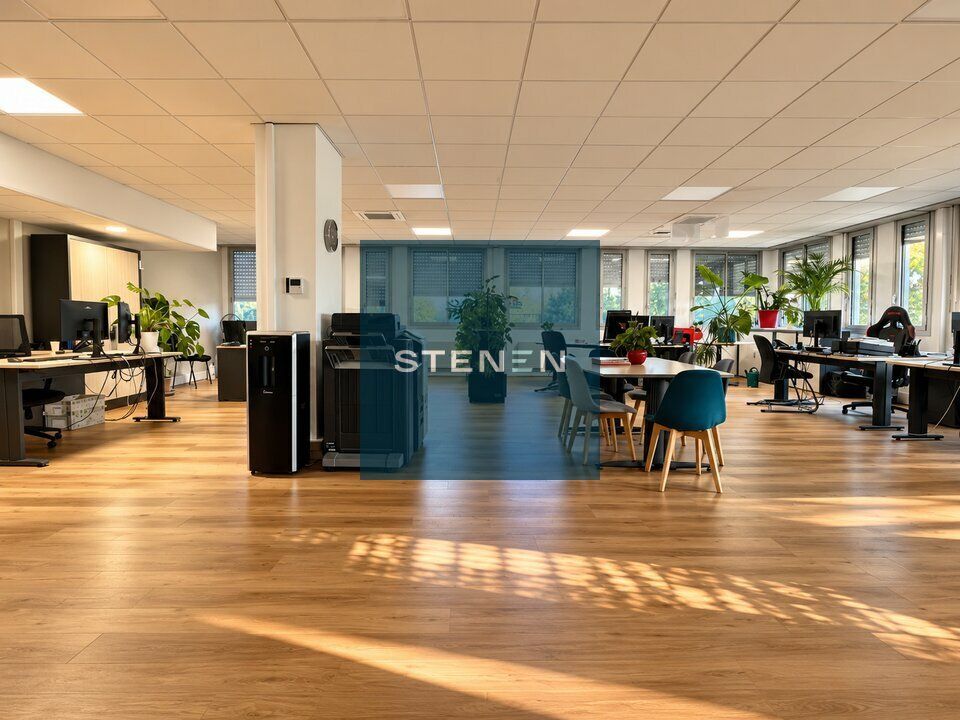Vente bureaux 167.07 m² non divisibles