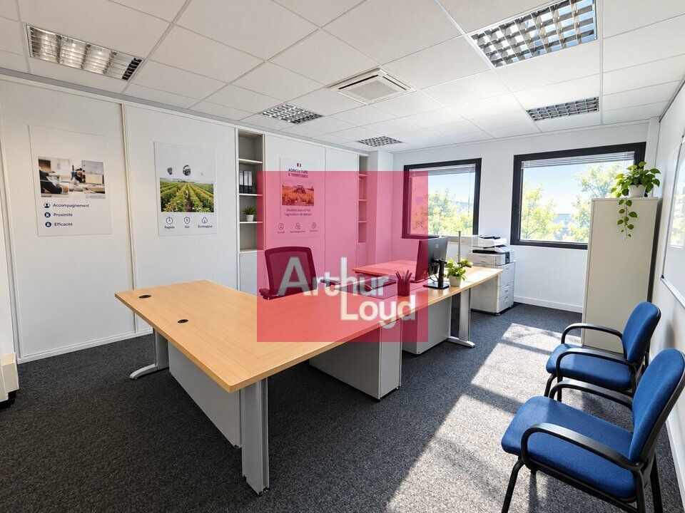 Location bureaux 648 m² non divisibles