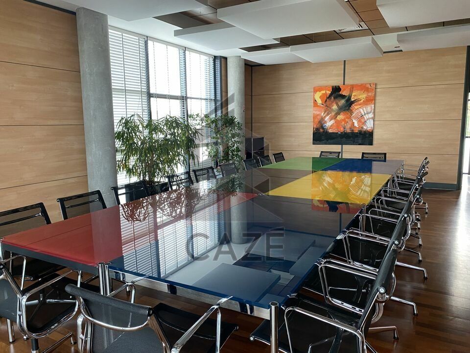 Location bureaux 877 m² non divisibles