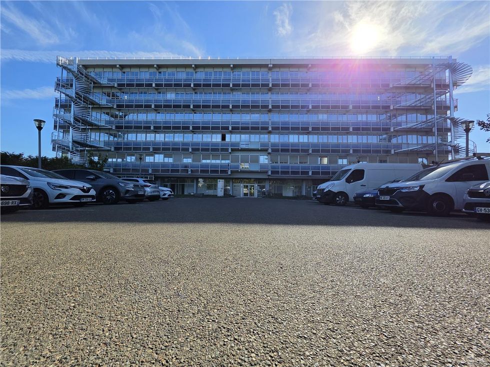 Location bureaux 4487 m² non divisibles