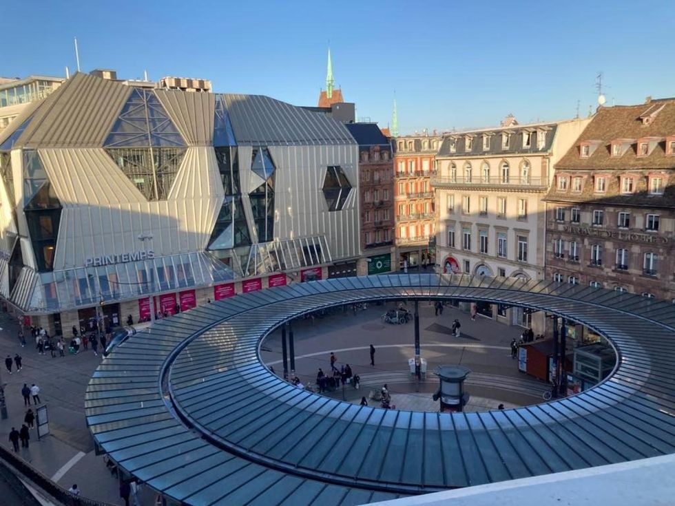 Location local commercial 106 m² à Strasbourg