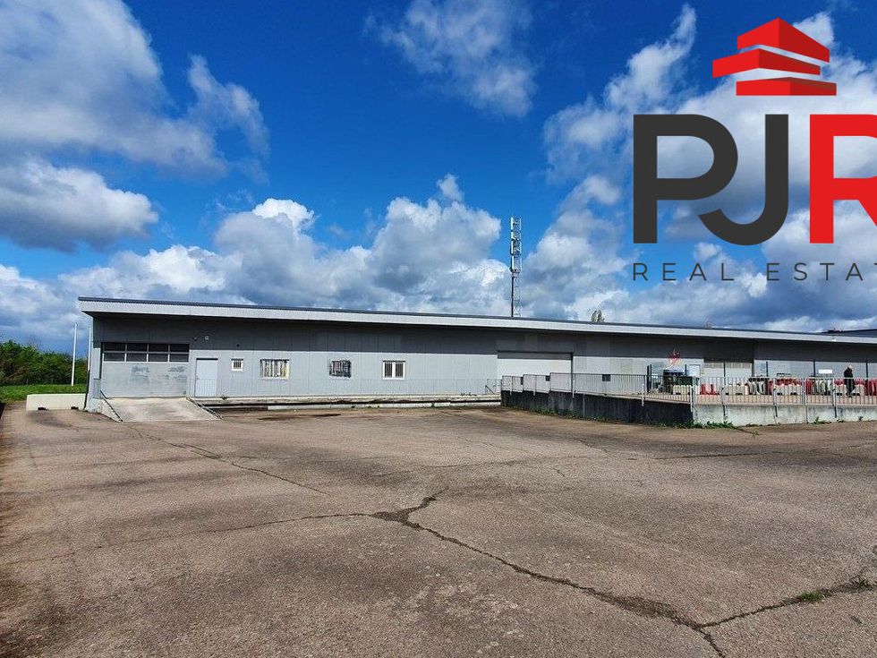 Location local d''activités 642 m² à Laxou