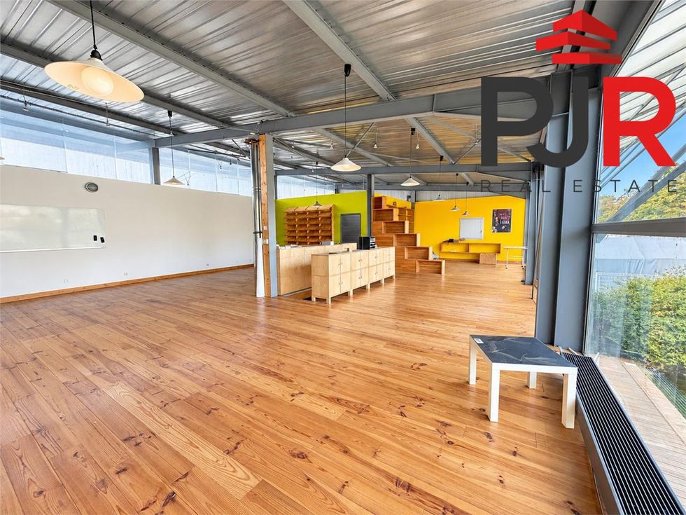 Vente bureaux 400 m² à Ludres