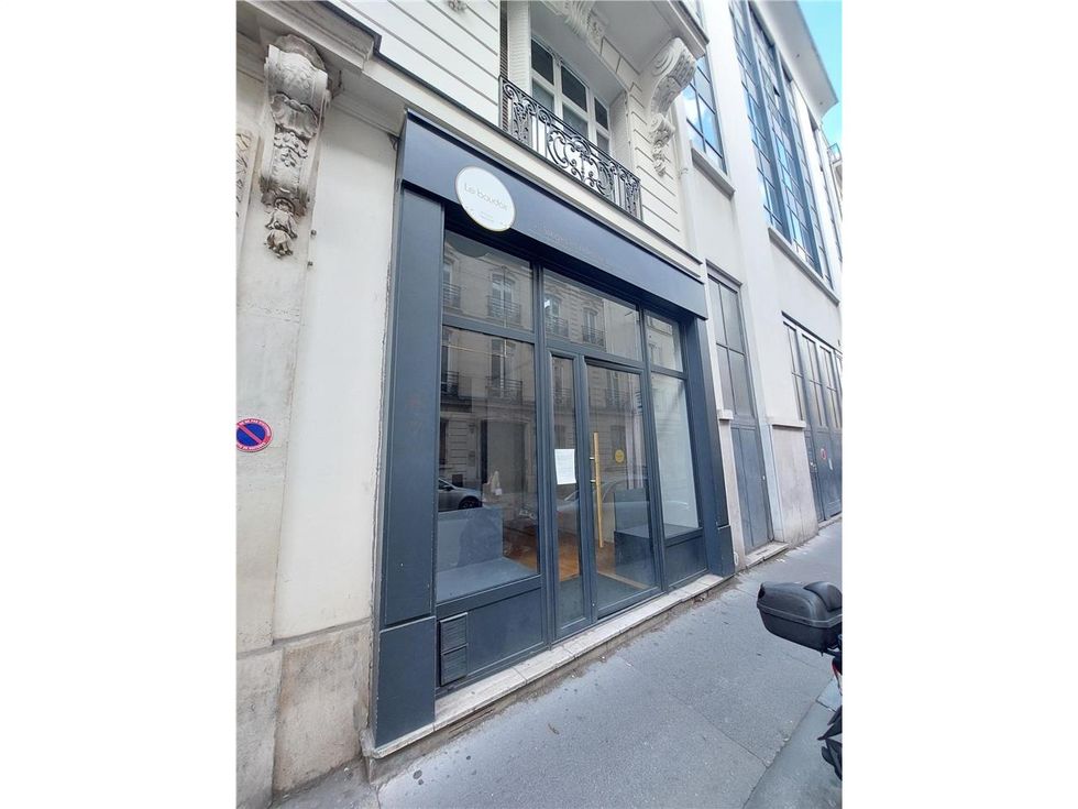 Location boutique 55 m² à Paris