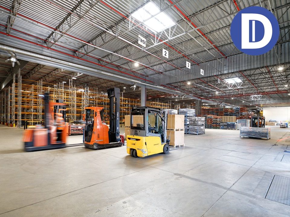 Location activites 17608.00 m² non divisibles