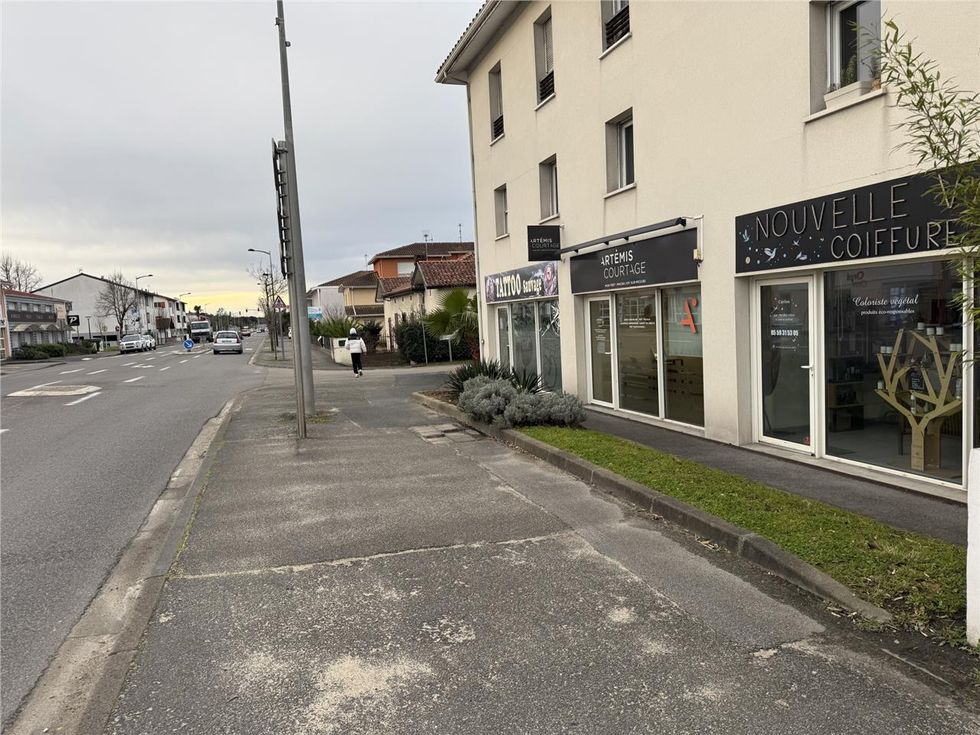 Location local commercial 42 m² à Labenne