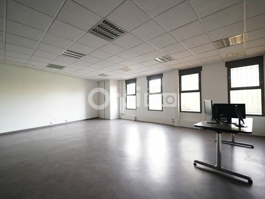 Location bureaux 140 m² non divisibles