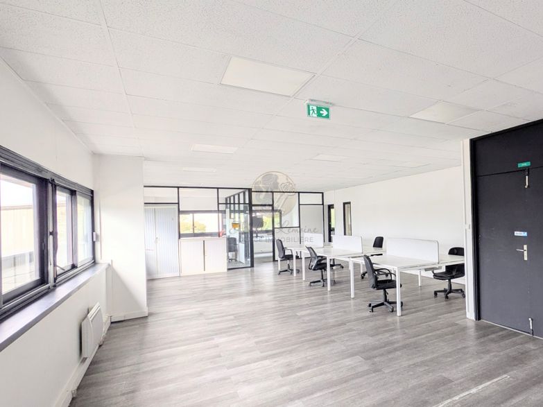 Location bureaux 140 m² à Chassieu
