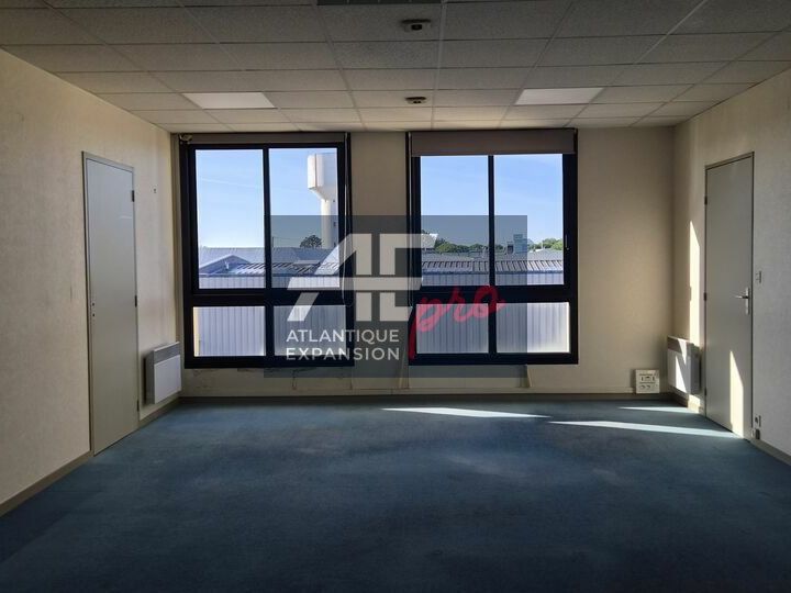 A VENDRE PLATEAU DE BUREAUX DE 415.16 M²