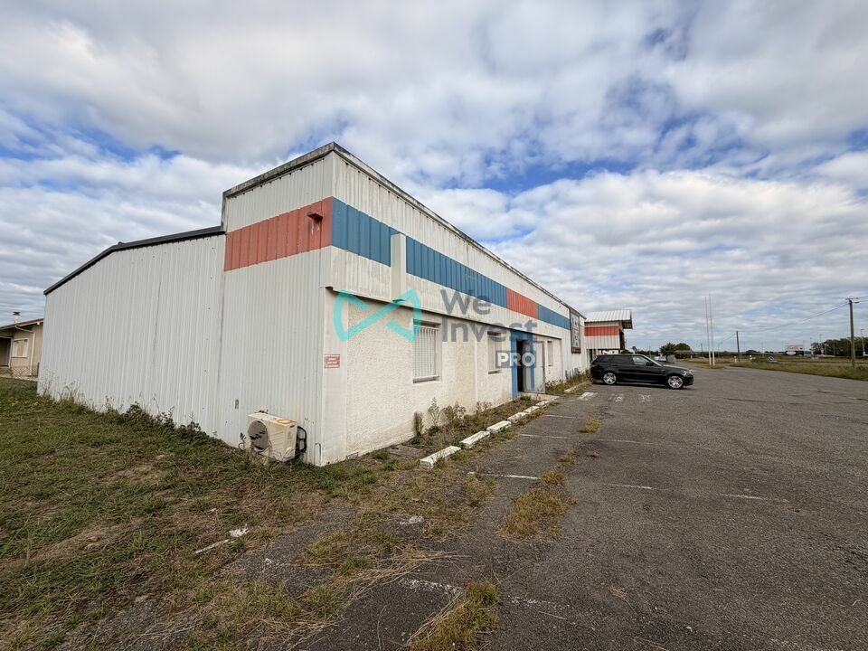 ORLEIX (65) – BÂTIMENT COMMERCIAL ET D'ACTIVITÉ de 1268 m² – FORTE VISIBILITÉ