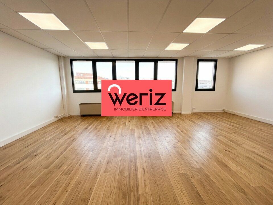 Location bureaux 127 m² divisibles à partir de 42 m²