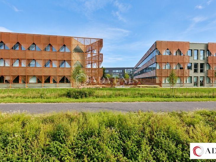Location bureaux 2200 m² divisibles à partir de 730 m²