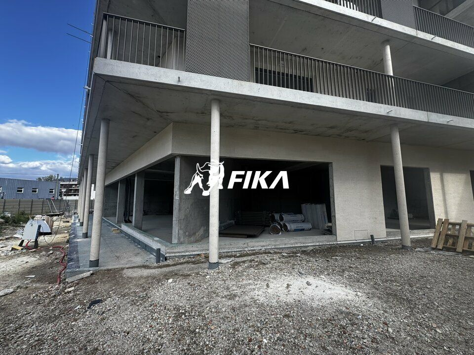 Local commercial - à partir de 108 m² - à la vente - Mérignac