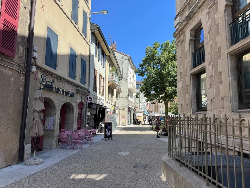 Valence - Local commercial à louer