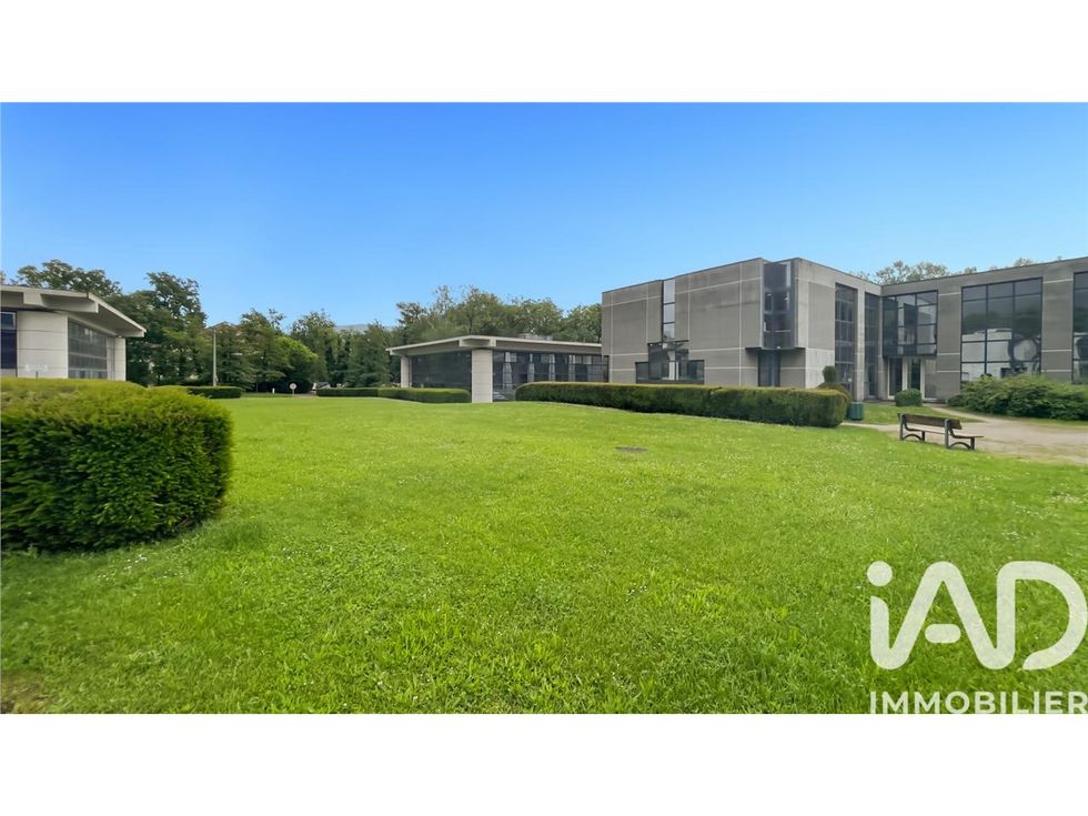 Vente local 455 m² à Meylan