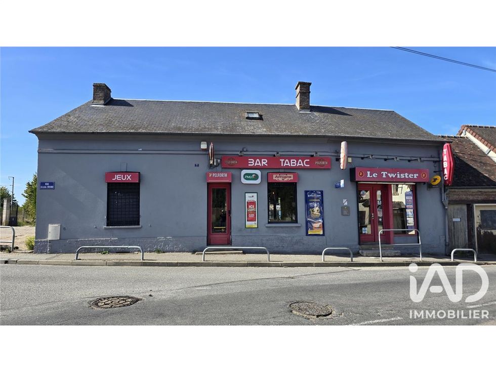 Vente local 60 m² à Arnières-sur-Iton