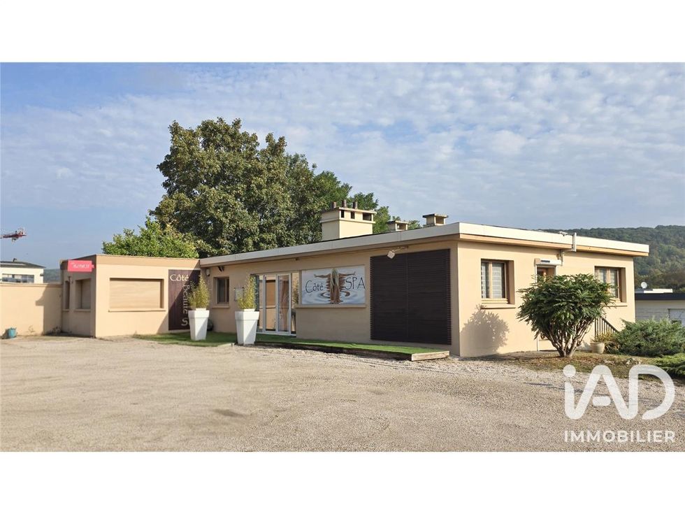 Vente fonds de commerce 221 m² à Vernon