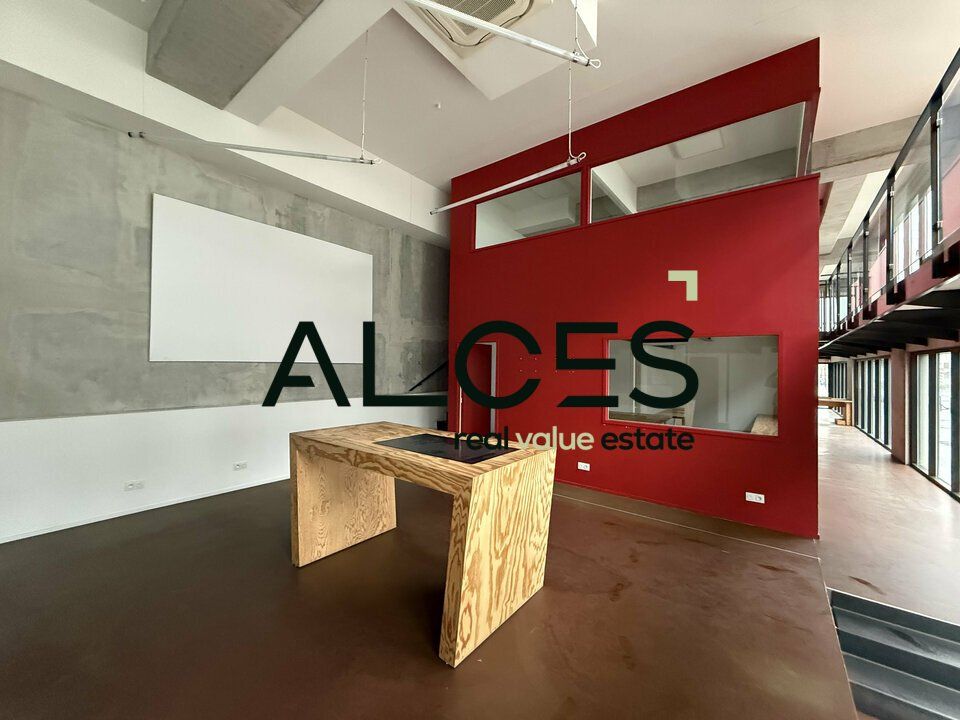 Vente bureaux 339.6 m² non divisibles