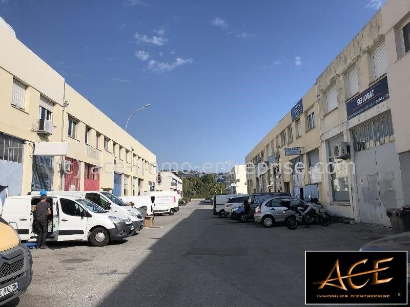 Location local d''activites 370 m² non divisibles