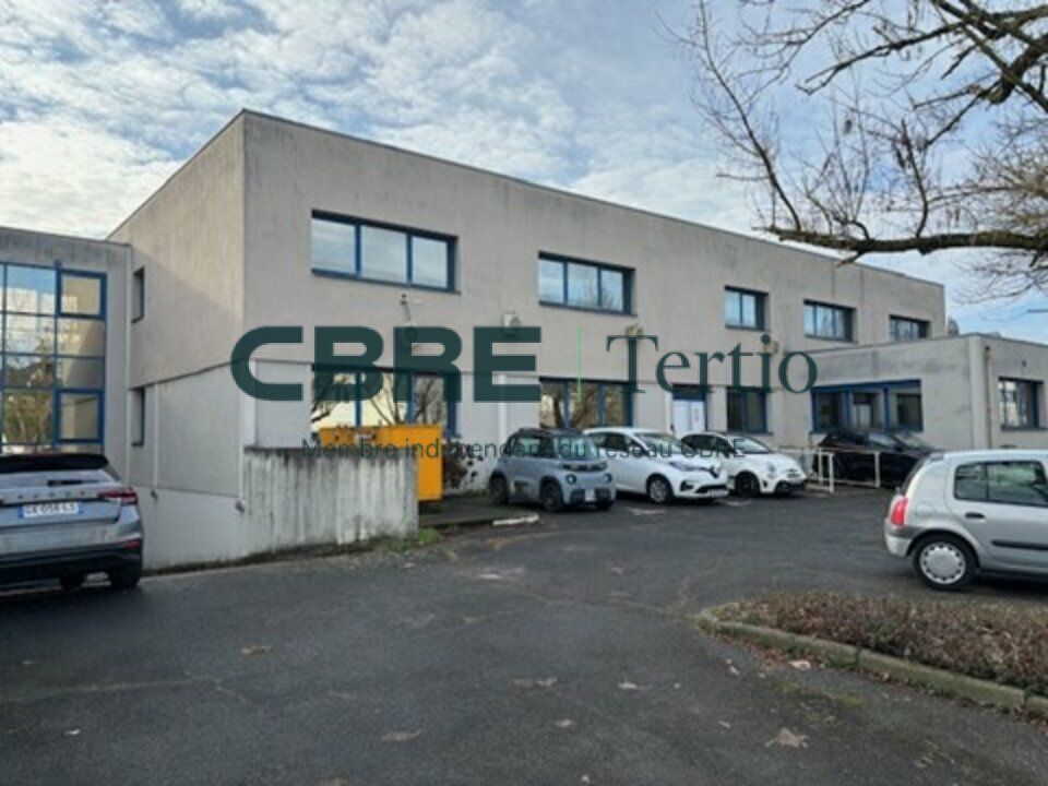 Vente bureaux 2067.74 m² divisibles à partir de 1000 m²