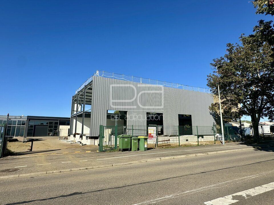 À LOUER – LOCAL COMMERCIAL NEUF DE 333 À 700 M² – SEICHAMPS