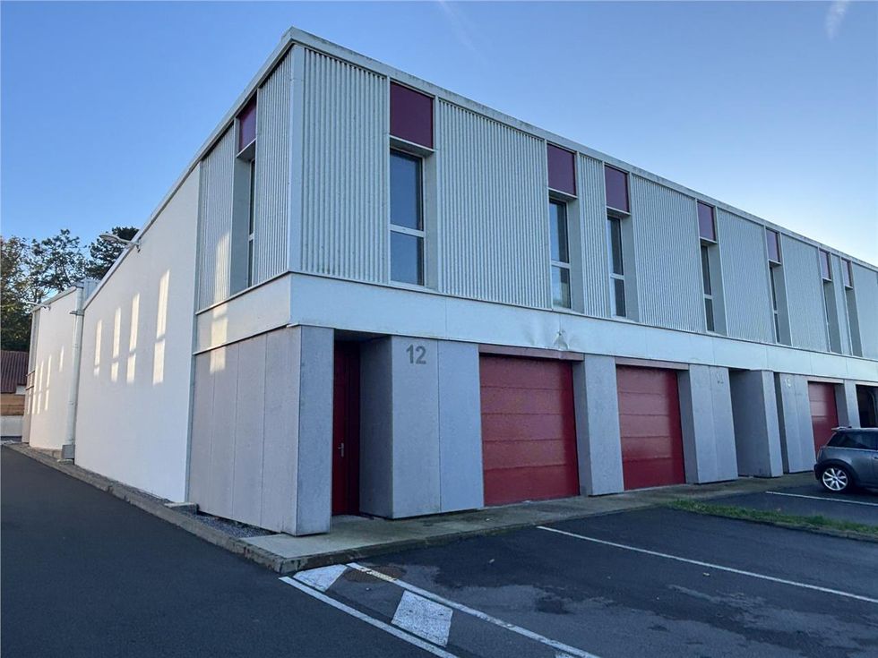 Location local 150 m² à Bidart