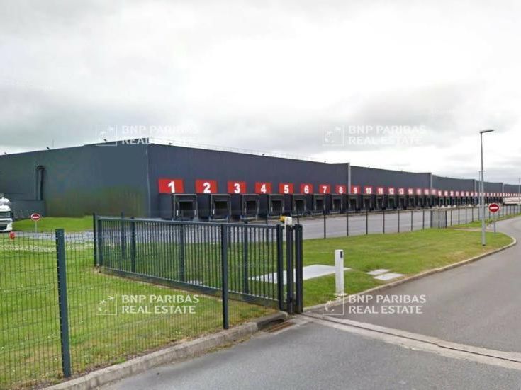 64128.5 m² pour cetentrepôts classe a en vente à Gaël