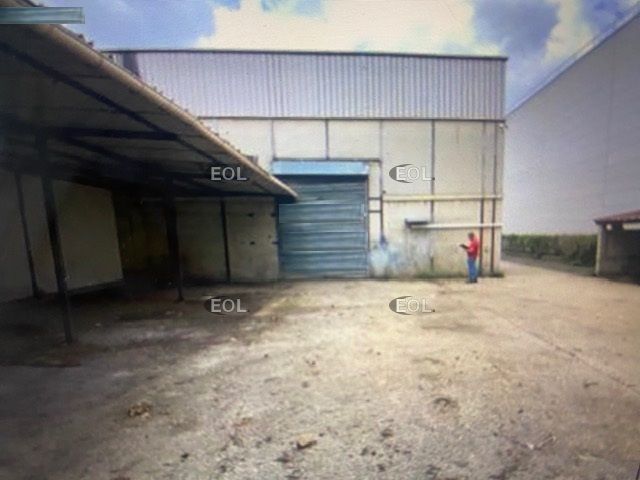 A LOUER : Bâtiment indépendant de 823 m²