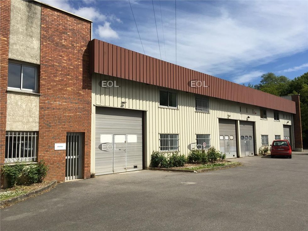 Local d'activités de 170 m² à louer à Lisses (91)