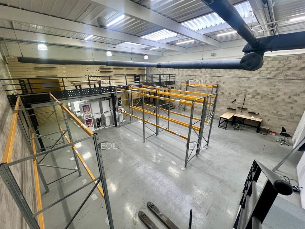 A louer - local d'activité/entrepôt à partir de 268 m²