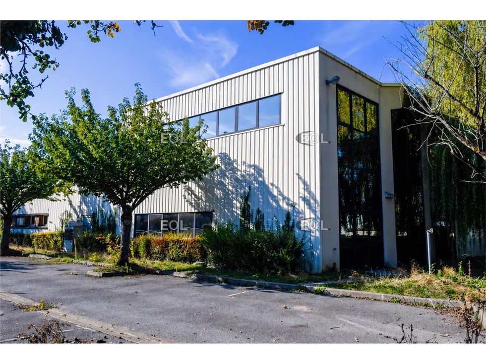Location Local d'activités 3009 m² non divisibles