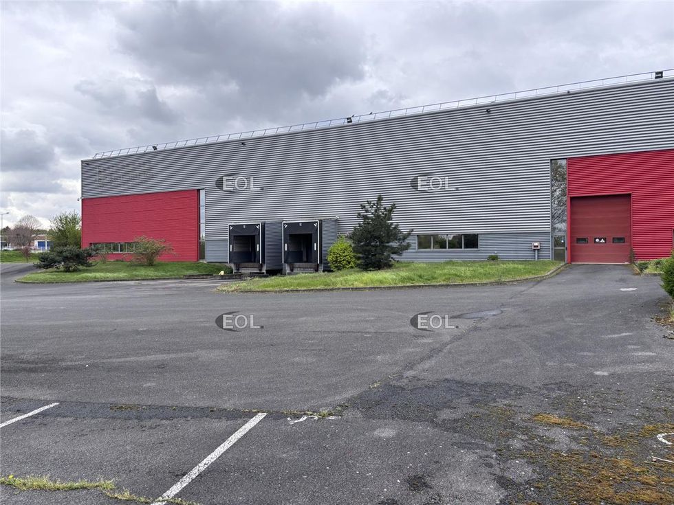 Vente Entrepôt 4225.0 m² non divisibles