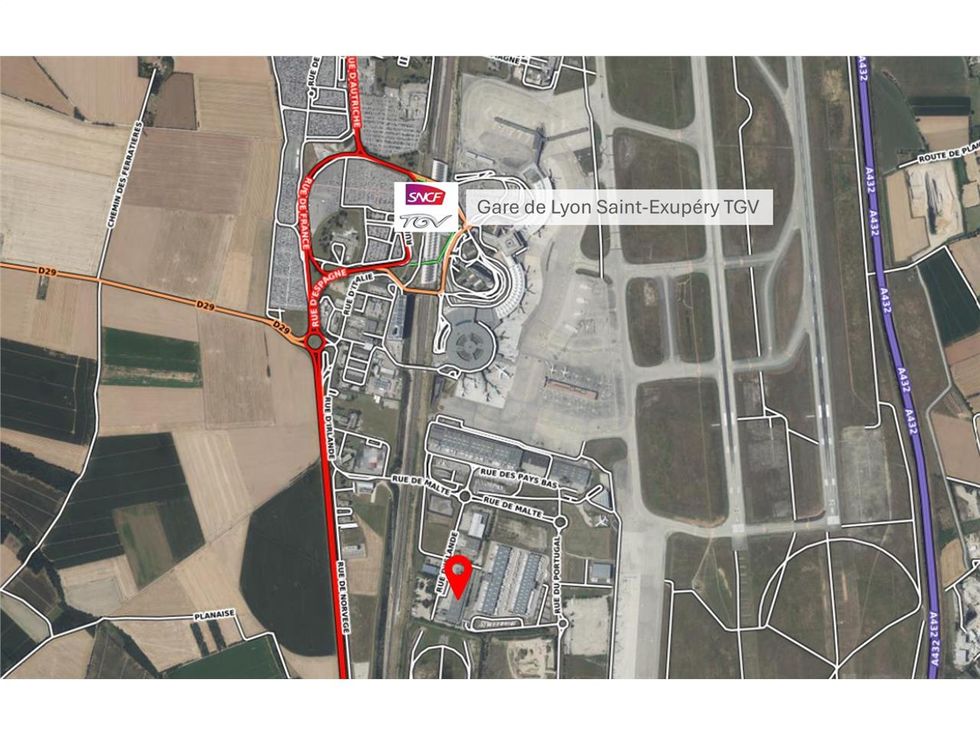 A l'est de Lyon, à proximité de la zone CARGO FRE