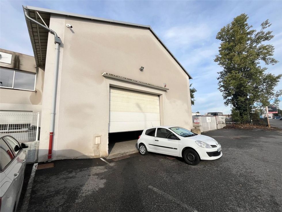 CBRE vous propose à la location un local d'activi