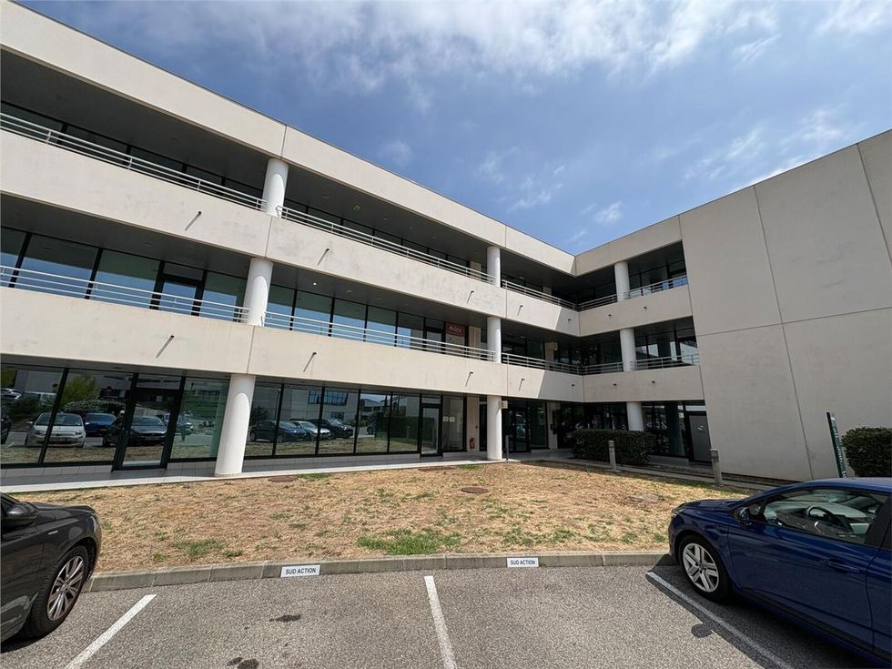 LA CIOTAT - ATHELIA IV : CBRE vous propose à la v