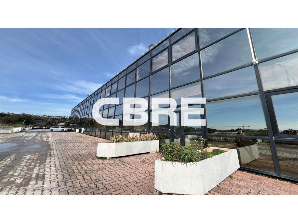 CBRE vous propose à la location jusqu'à 402 m² de