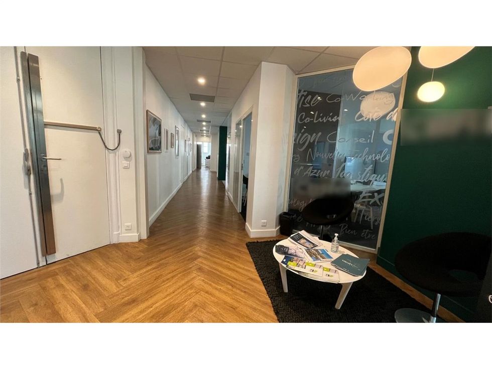 CBRE vous propose une sous-location de bureaux d'