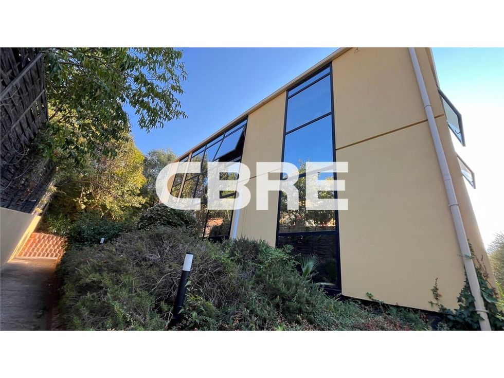 CBRE vous propose à la location des bureaux d'env