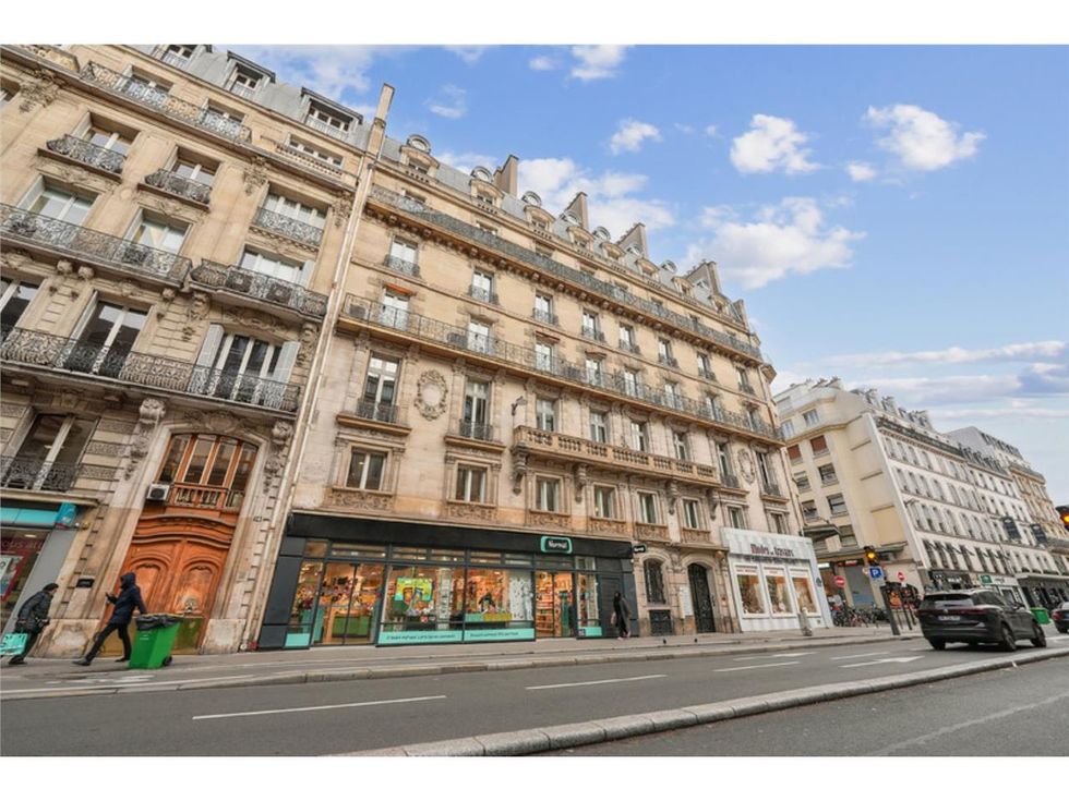 Au coeur du quartier central des affaires parisie