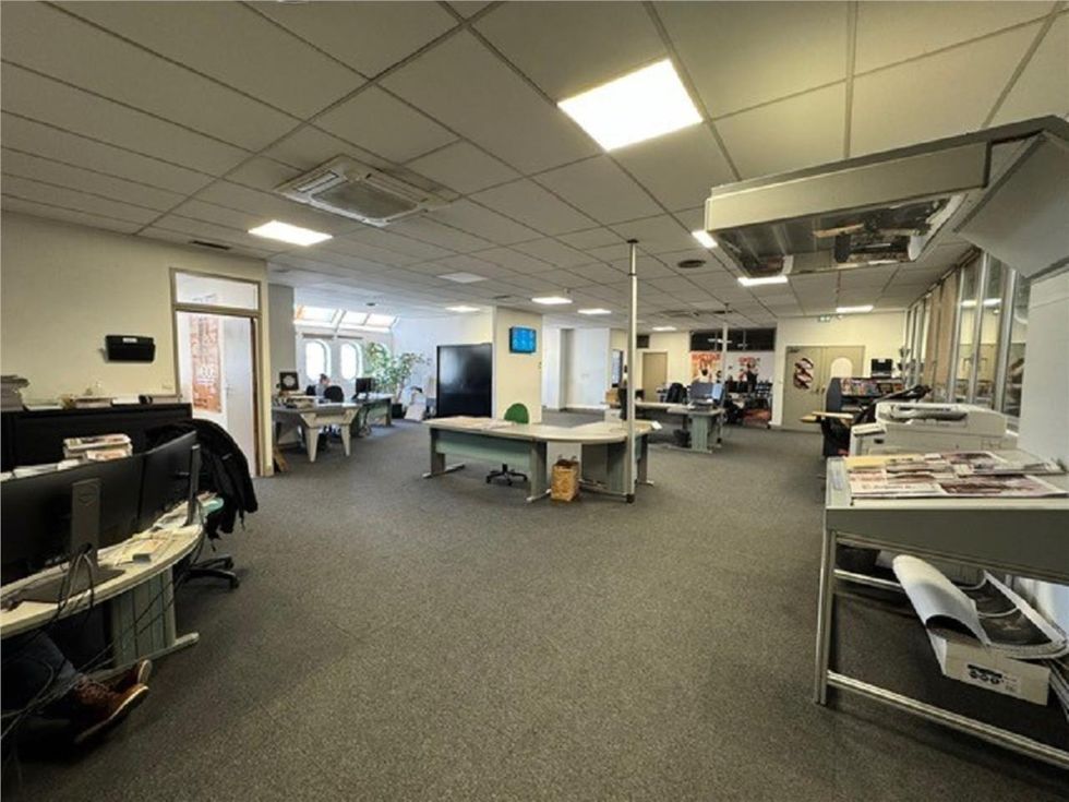 CBRE vous propose à vendre un entrepôt/local d'ac