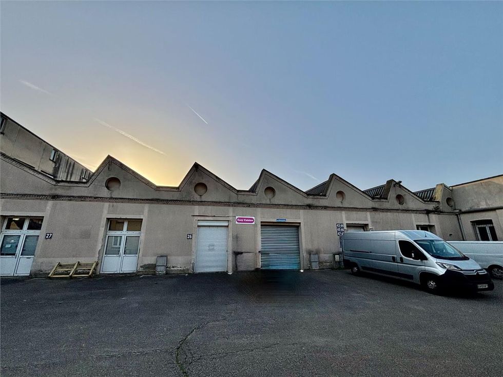 A Louer - Local de stockage