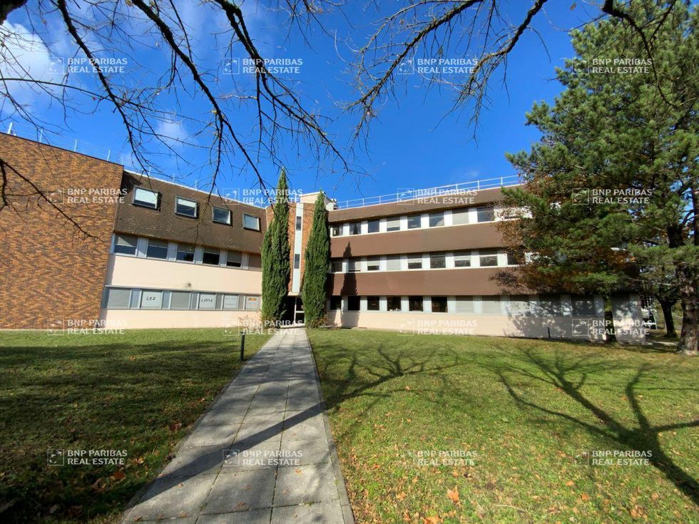 Location Bureaux 500 m² divisibles 69500 Bron