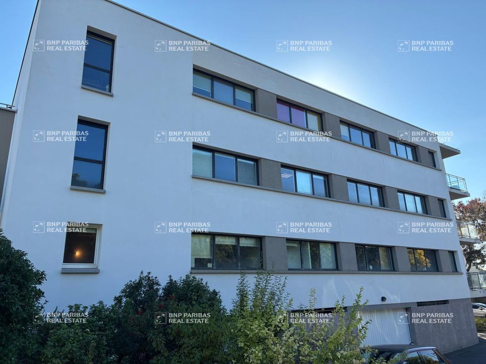 Location Bureaux 164.65 m² non divisibles 35200 Rennes