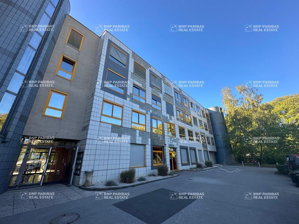 231 m² pour ce bureaux en location à Dijon