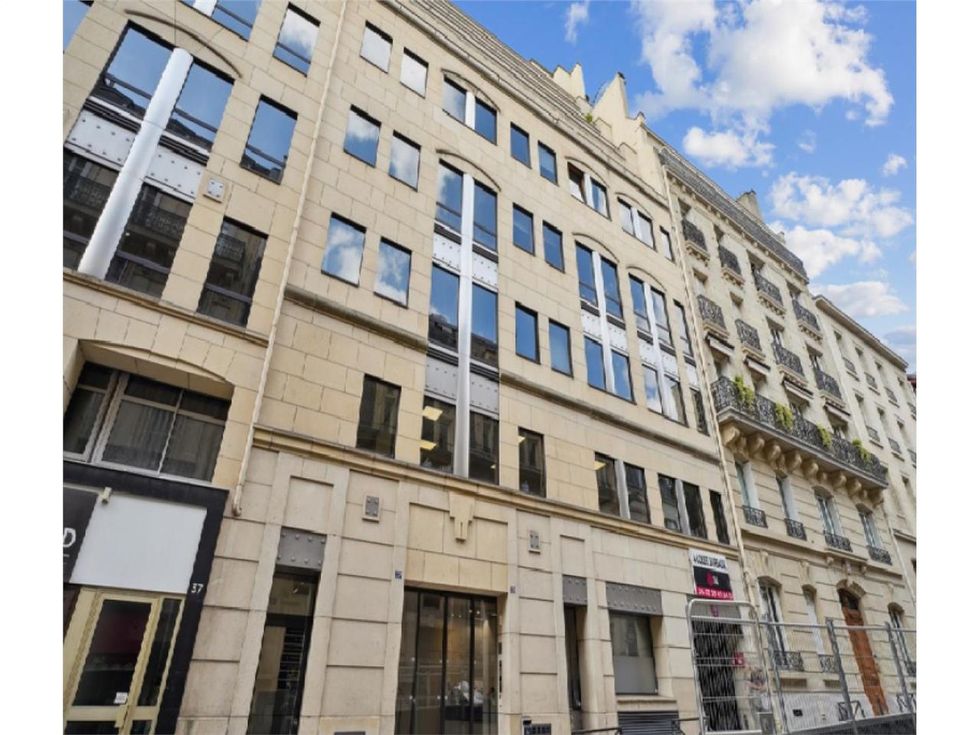 1278 m² pour ce bureaux en location à Paris